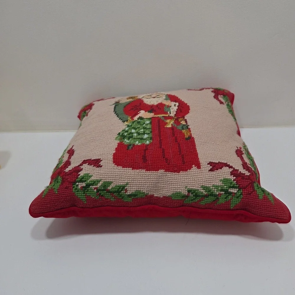 Vintage Needle Point Pillow Cover, Pillow, Santa, Red, Zip Back